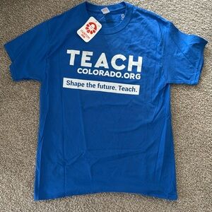 NWT: Teach Colorado, shape the future teach graphic t shirt size medium